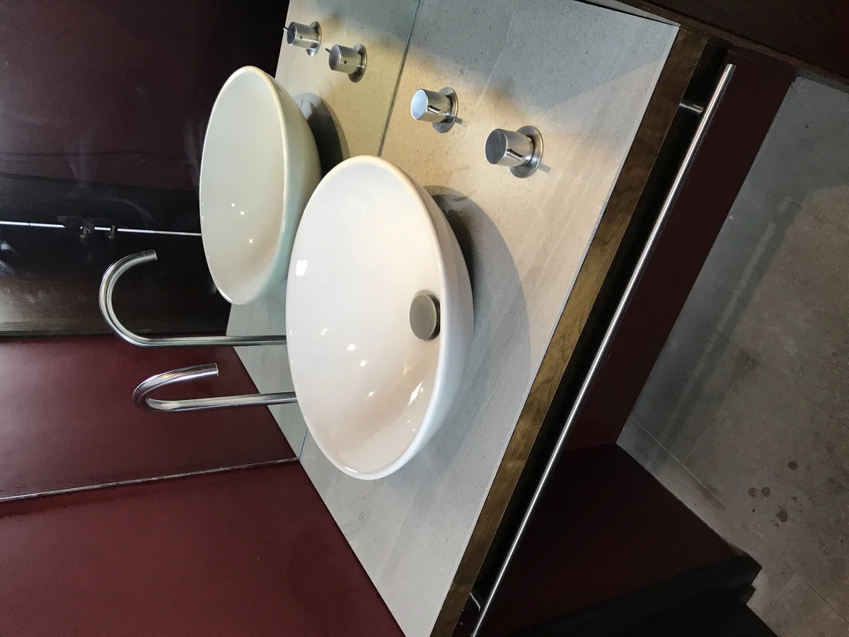 Bathroom 75